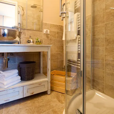 Corte Toro Couette-café Lucques