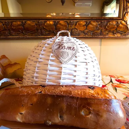 Corte Toro Bed & Breakfast 3*